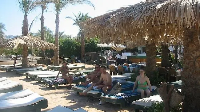 Kanabesh Szálloda 3*